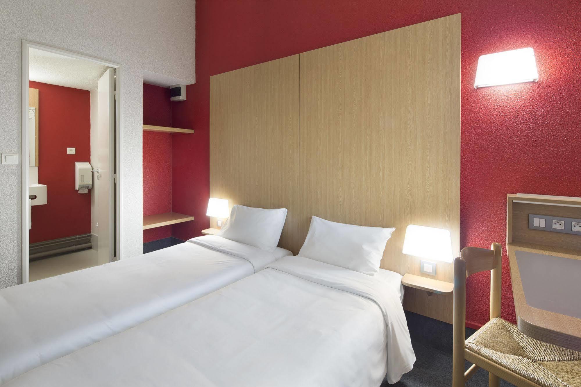 B&B Hotel Laval Change Dış mekan fotoğraf