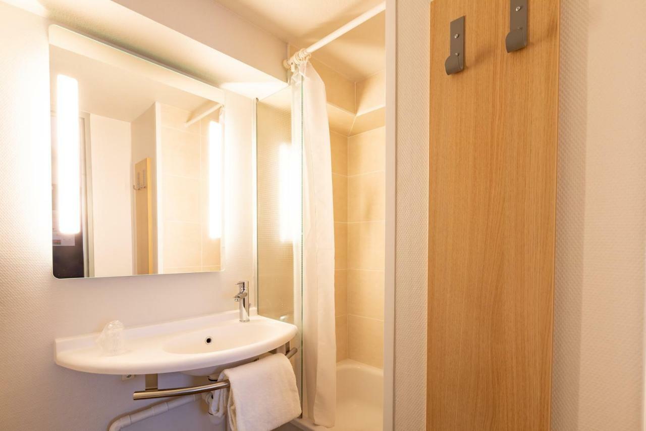 B&B Hotel Laval Change Dış mekan fotoğraf